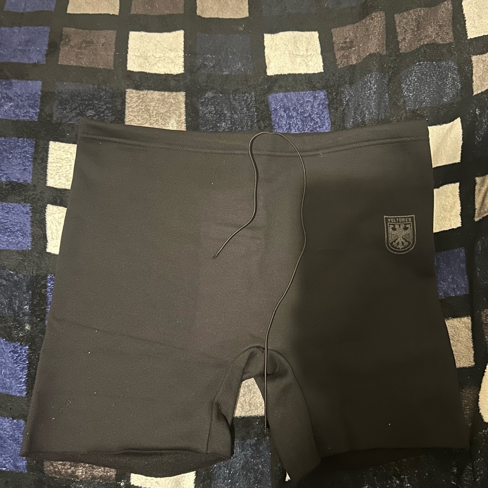 Kanye west vultures sweat shorts size 1